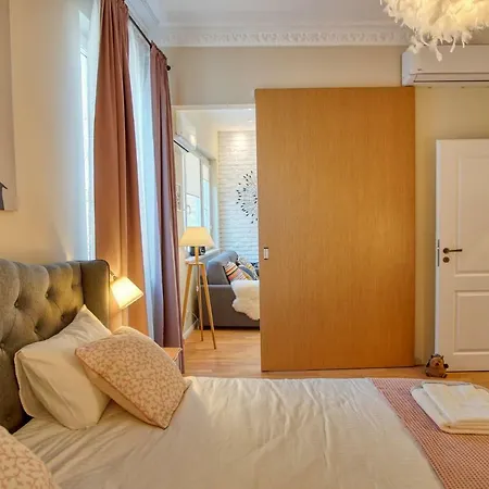 Apartment Audrey By Sofiaspot - Central, Metro To Airport Sofia